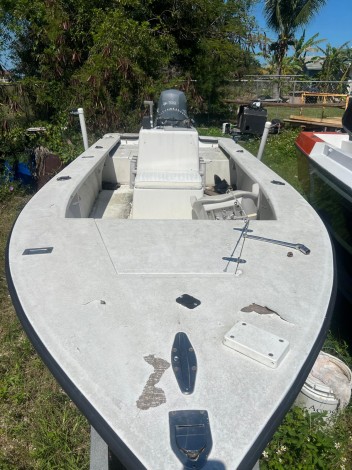 1989 16 Pace Fishing Skiff